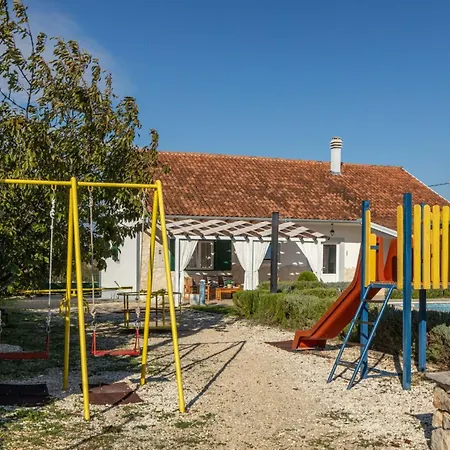 Tatil Evi Mirkov San By Interhome Pakovo Selo