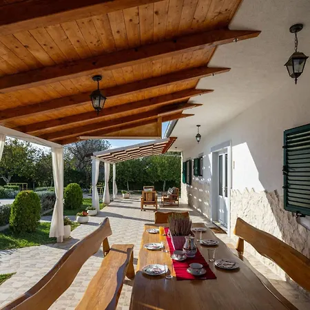 بيت للعطل Mirkov San By Interhome