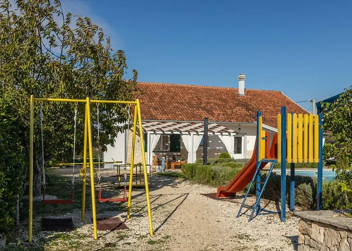 Tatil Evi Mirkov San By Interhome Pakovo Selo