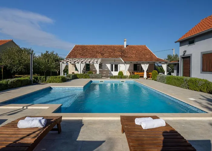 Mirkov San By Interhome Tatil Evi *