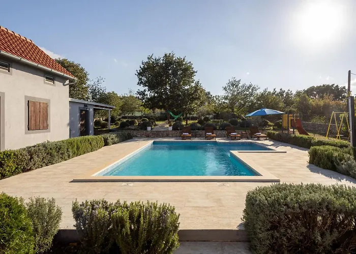 Mirkov San By Interhome * Pakovo Selo