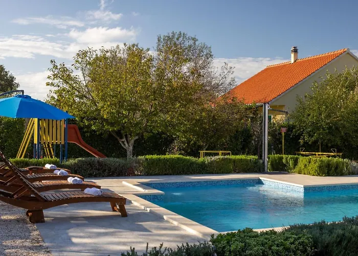 Mirkov San By Interhome بيت للعطل Pakovo Selo