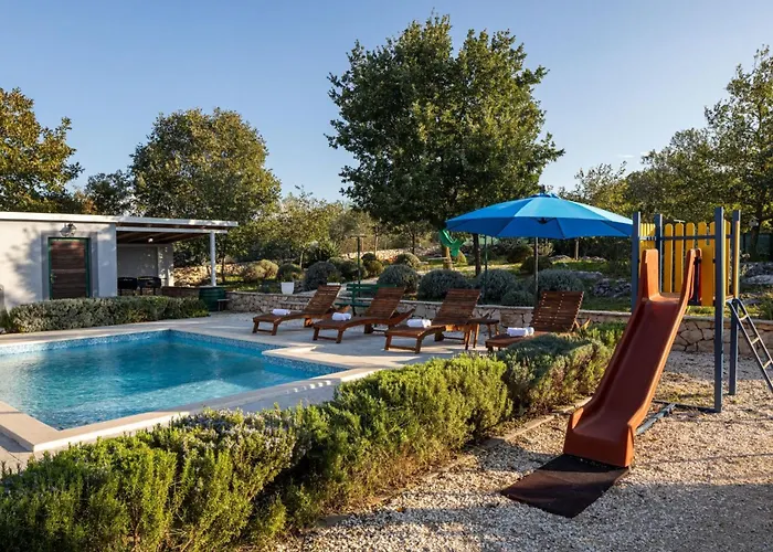 Mirkov San By Interhome Tatil Evi Pakovo Selo