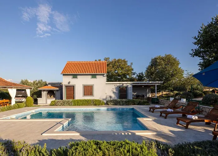 Mirkov San By Interhome * Pakovo Selo