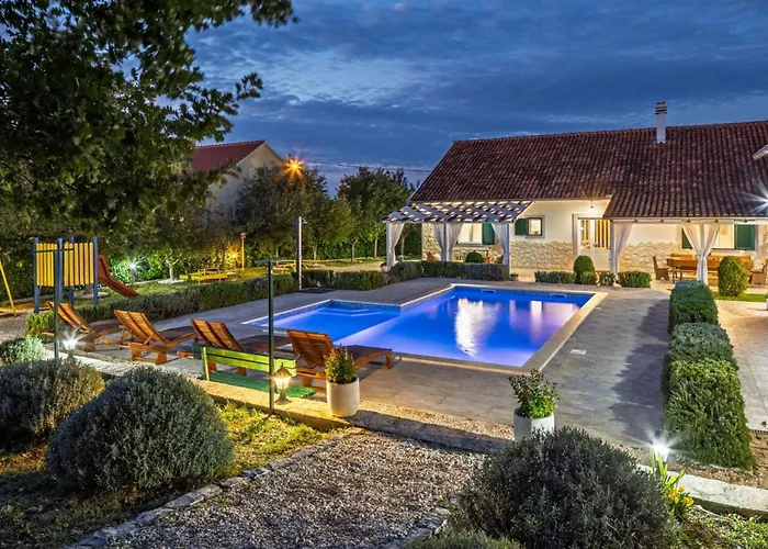 Mirkov San By Interhome Tatil Evi *